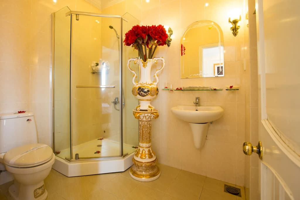 Louis Hotel - photo 9