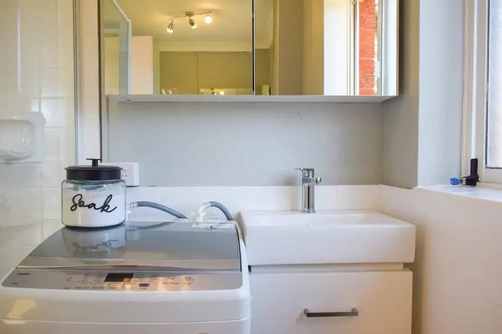 Sun-drenched 1 Bed Studio Apartment In Newtown - photo 13