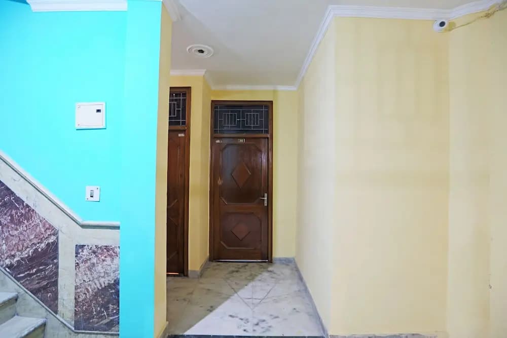 Singh Hotel by OYO Rooms - photo 20