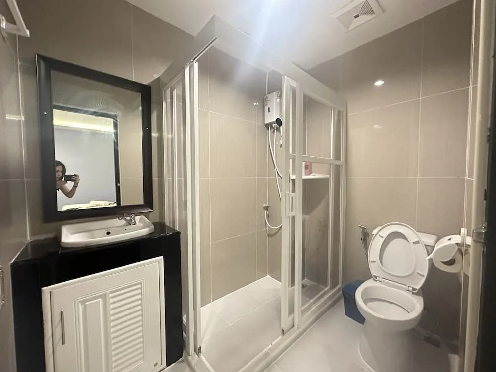 Metro Link Ratchada Hotel - photo 8