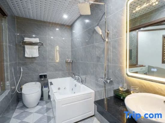 Sunland Halong Hotel and Restaurant - photo 7