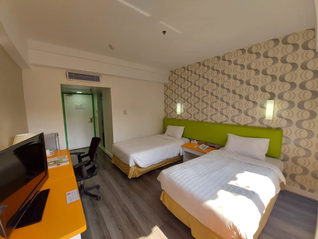 Silvermine Beach Resort - photo 5