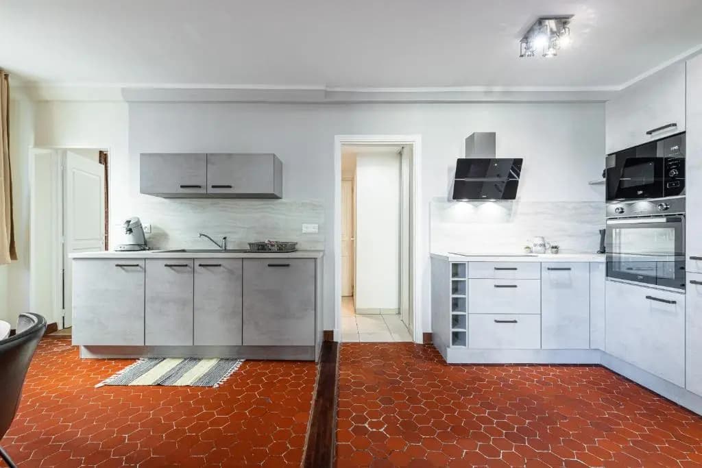 Large 3 Bdr Old Town - AC - photo 14