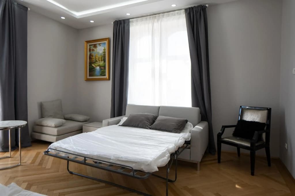 2 room apt with a balcony - 2 min to Michelbeuern AKH - photo 6