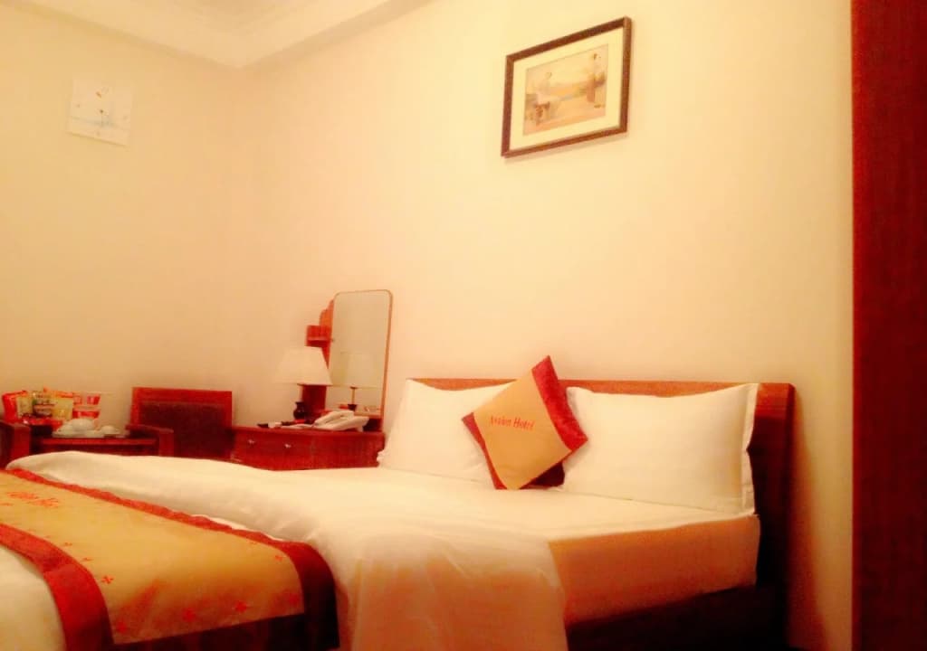 Avalon Hotel - photo 4