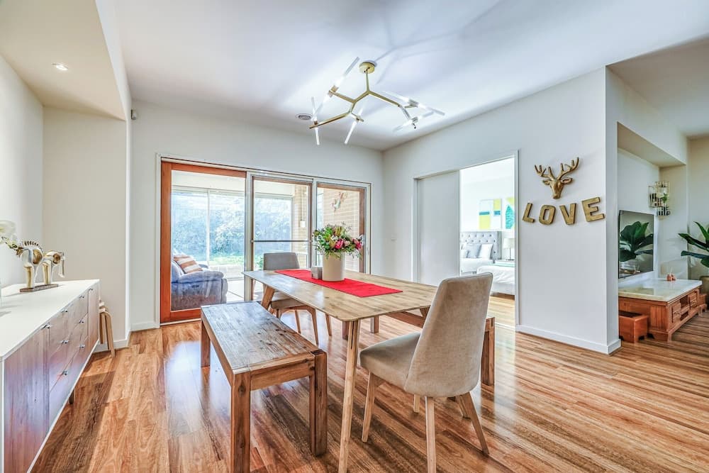Stylish Luxe House at Point Cook - photo 25