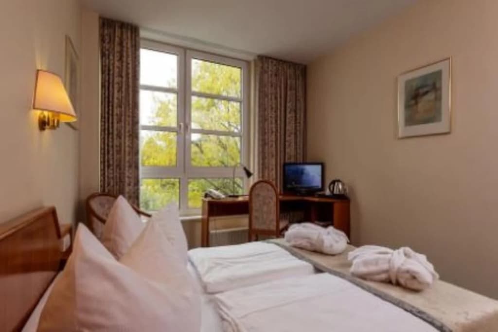 SensCity Hotel Berlin Spandau - photo 3