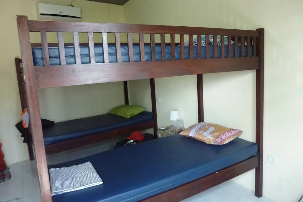 Surfers Dorm House - photo 11