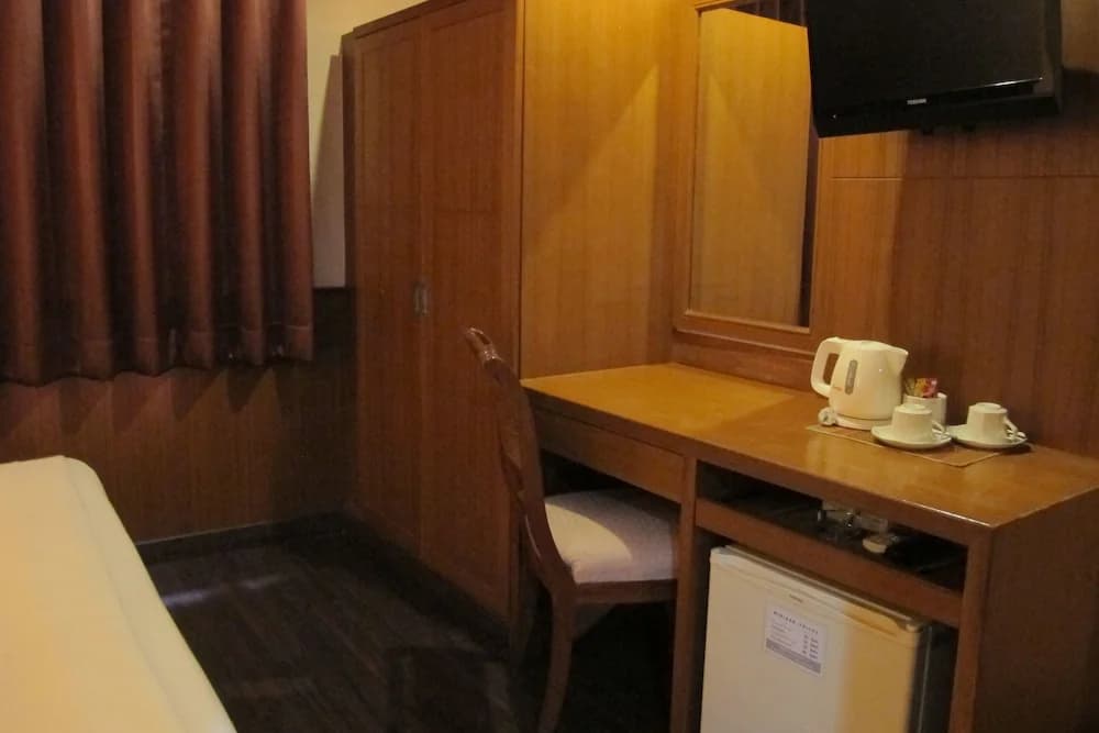 Travel Lodge Suriwongse - Adult only - photo 6