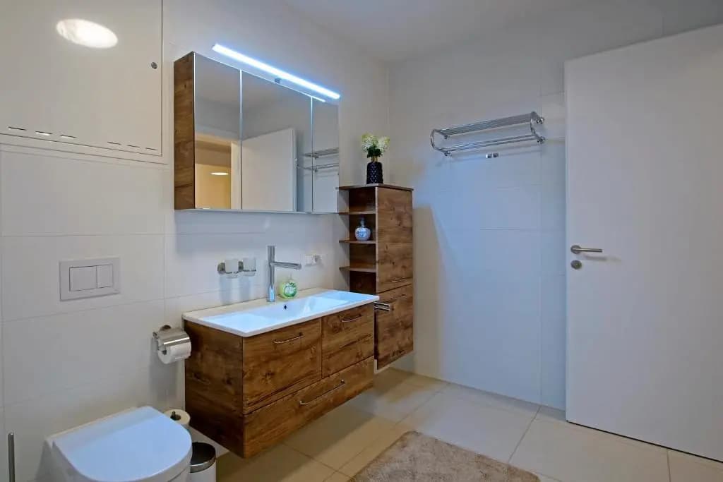 English Theater Apartment at Rathaus - photo 7