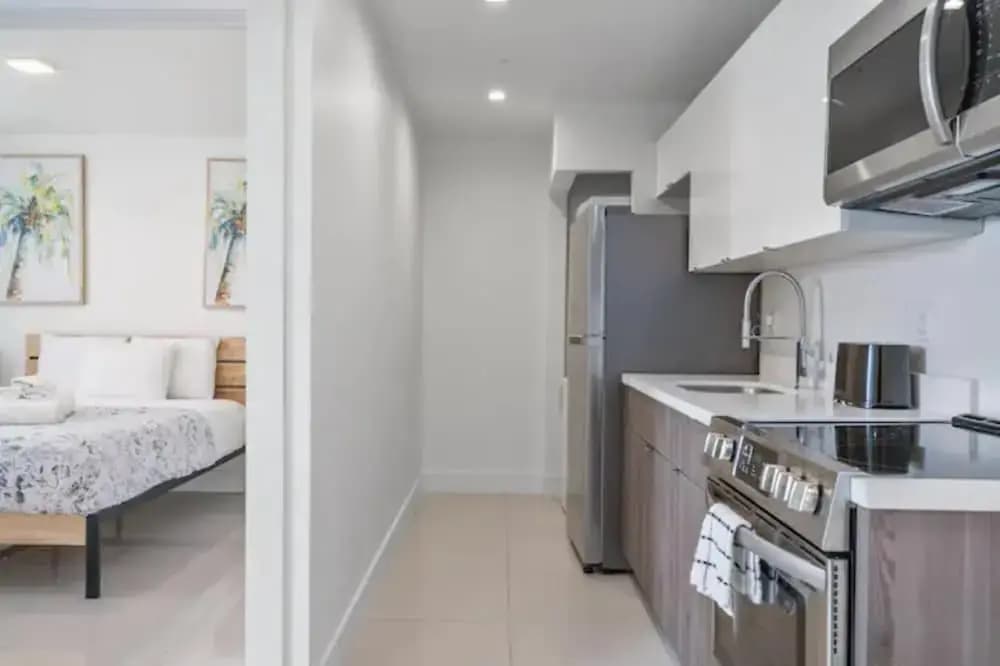 Miami Suite 203 - photo 5