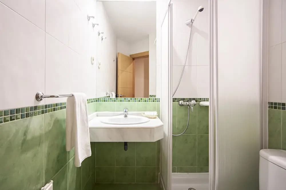 Hostal Adriano - photo 9