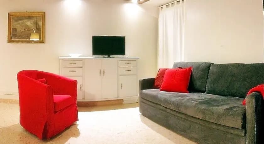 Casanova Garden Apartment - photo 2