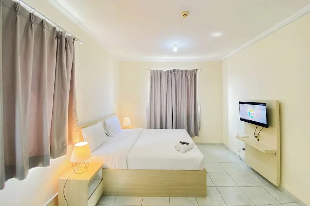 Spacious And Cozy Studio Grand Palace Kemayoran Apartment - photo 2
