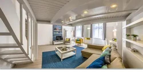 Stunning Oktogon Home - photo 9