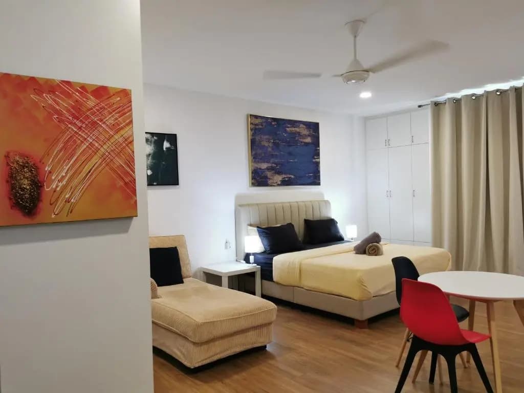 Apple Home 2 at Menara Simfoni, King Size Bed, Cheras, Nexflix, Wifi, Parking - photo 4