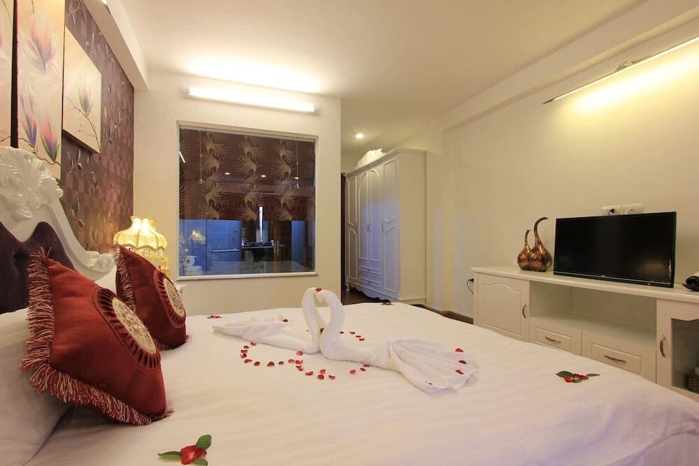 Iris Legend Hotel - photo 1