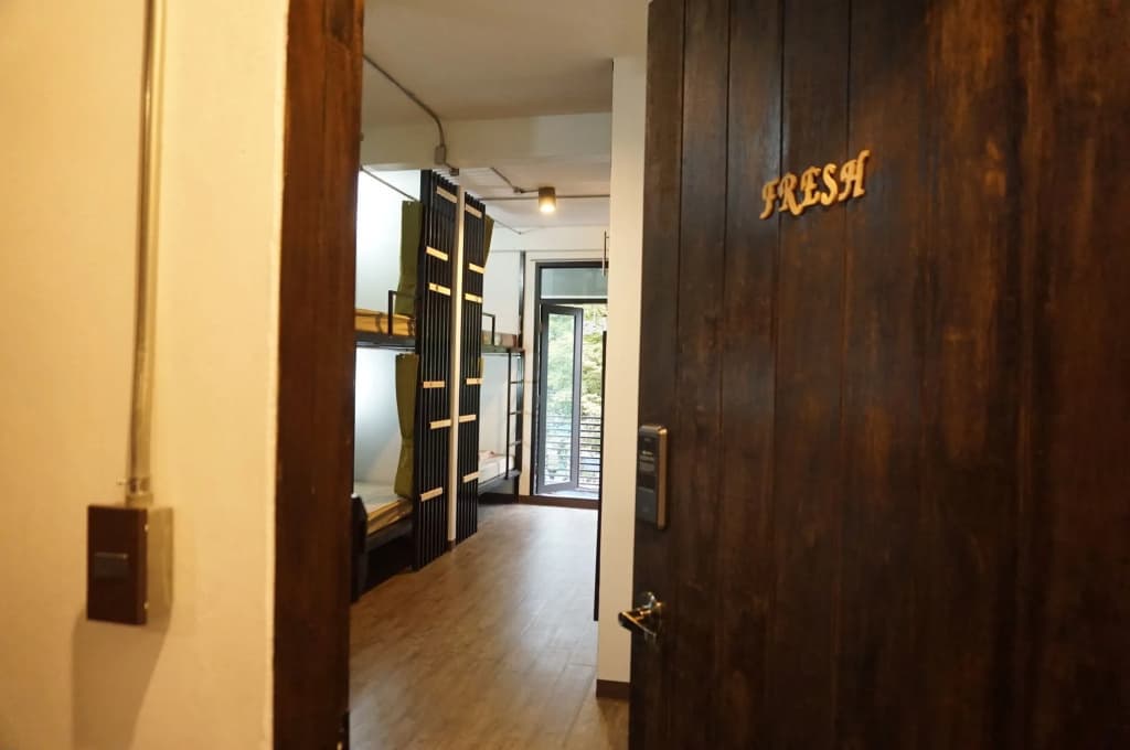 Feel Good Bangkok Hostel - photo 16