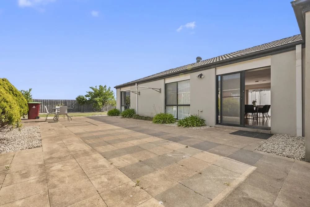 StayAU Stunning 4BRHouse Berwick - photo 13