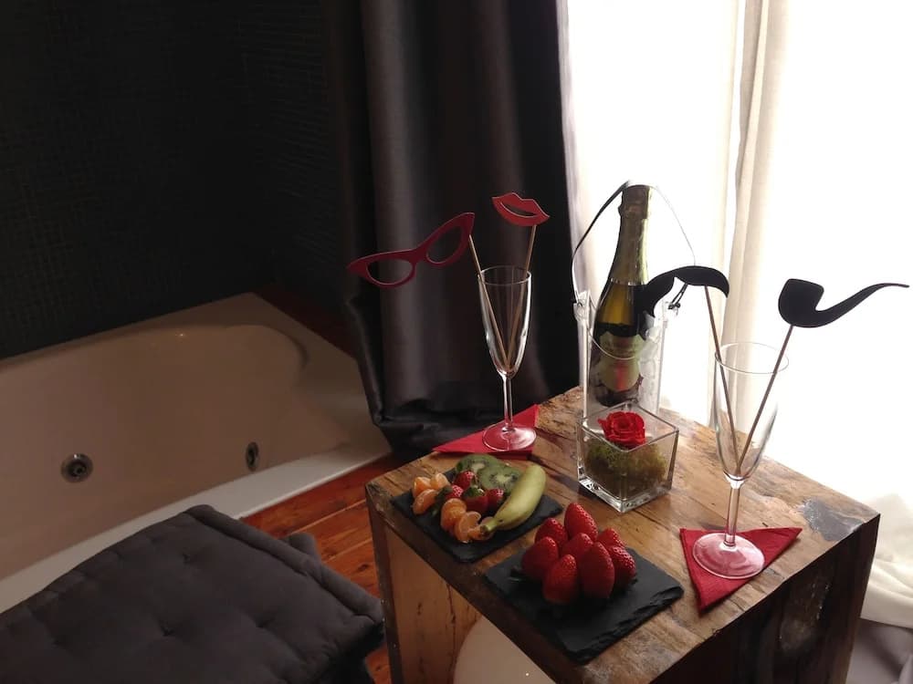 Jacuzzi Rooms - photo 12