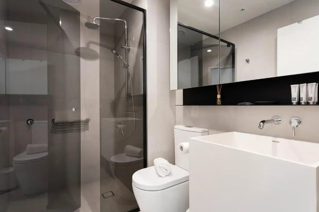 South Yarra City View Apartment with Car Park, Amazon Alexa, Spotify, Netflix, and WiFi - photo 10
