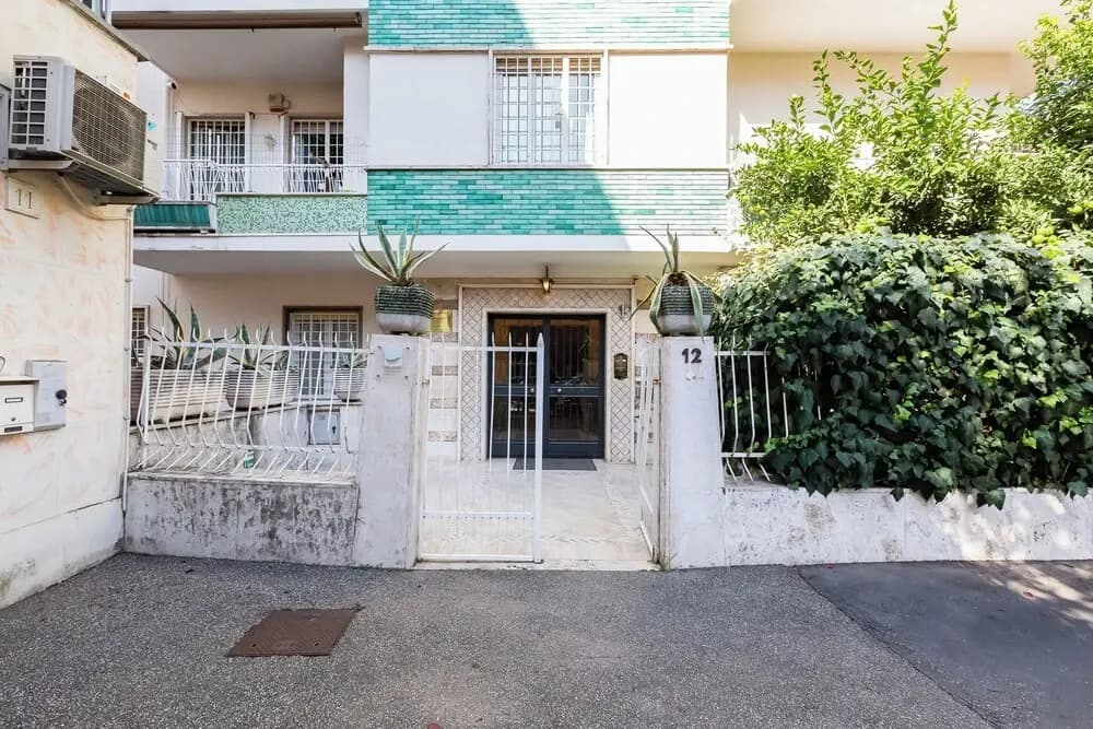 Gianicolo Apartment with Terrace - photo 1