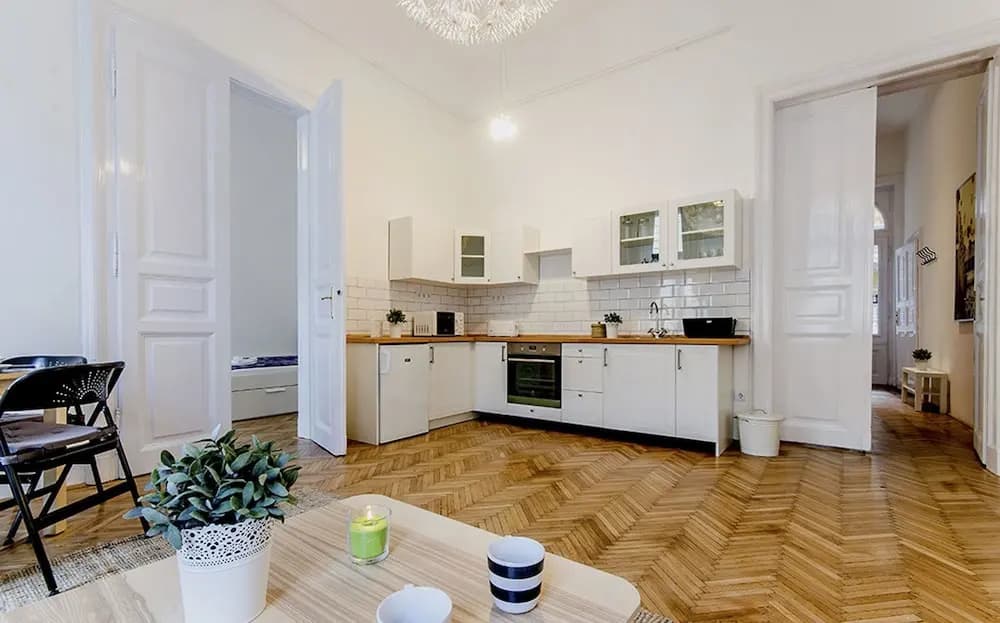 Lavender Apartment - photo 11