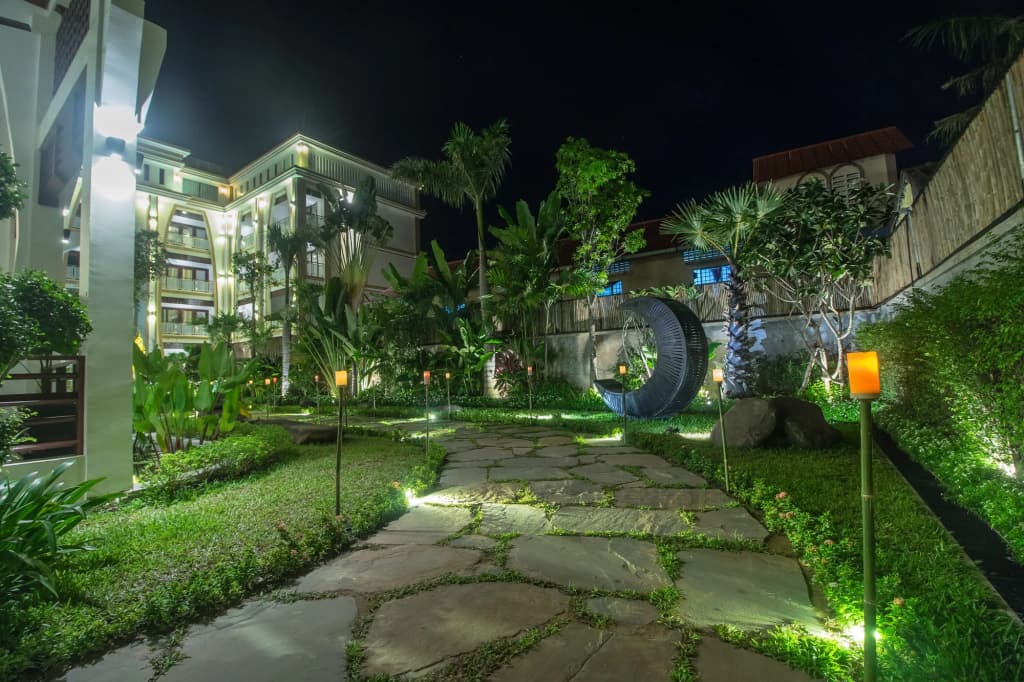 The Night Hotel - photo 19