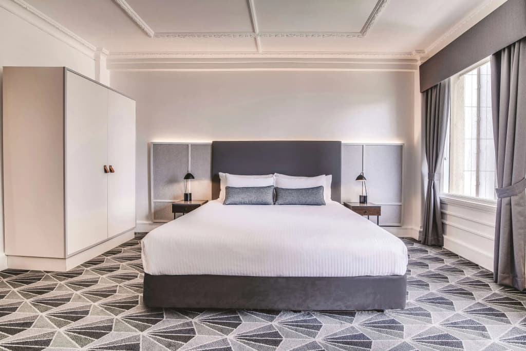 The Savoy Hotel on Little Collins Melbourne - photo 7