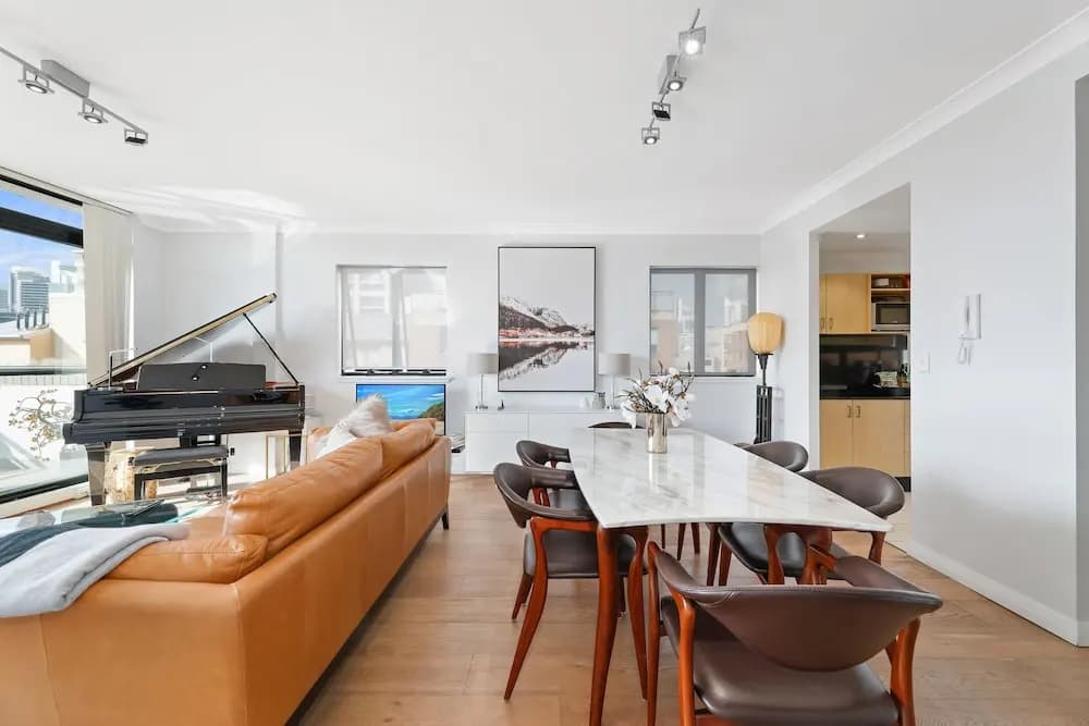 Darling Harbour Penthouse Views & Hot Tub - photo 4