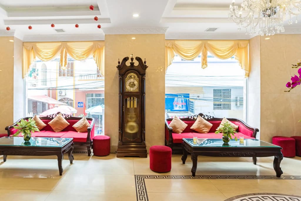 Regalia Hotel - main photo