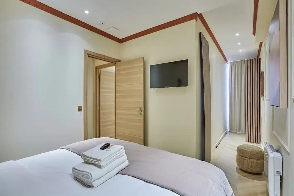 Superb AC Apartment Center of Paris Le Marais - photo 3