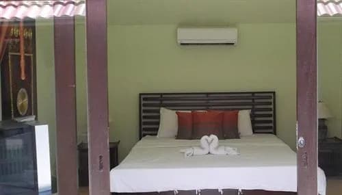 Kluay Mai Bungalow Beach - photo 4