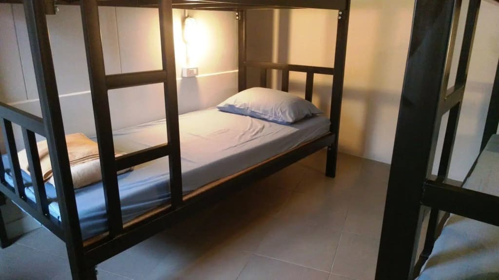 Baan hostel - photo 5