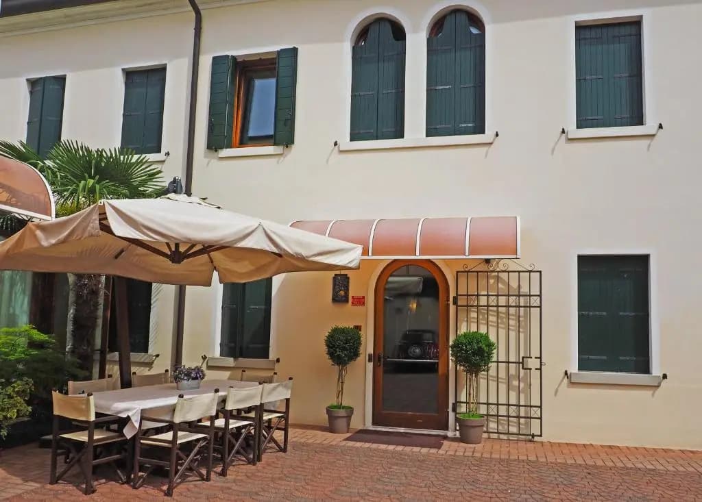 Hotel Cris - main photo
