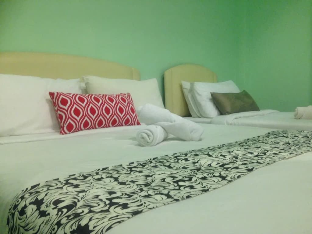 Woodpecker Lodge Kuching - photo 24