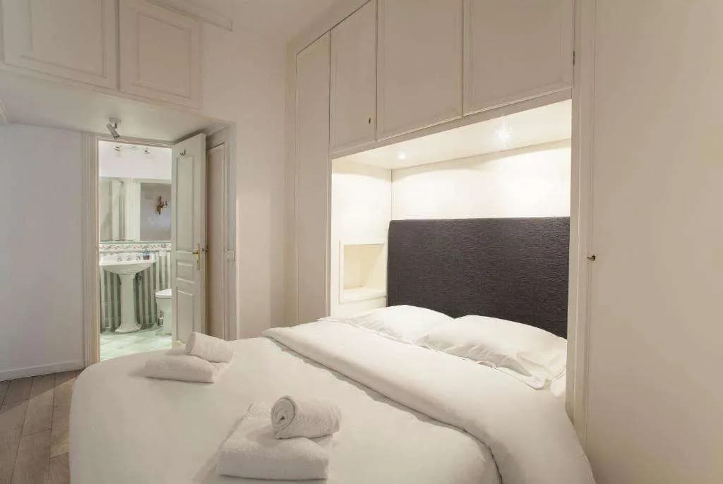 Mithouard Apartment - photo 27