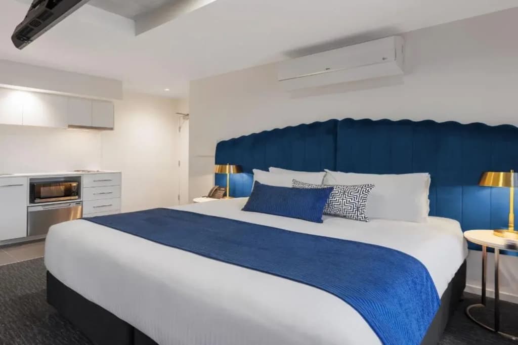 Oaks Melbourne St Kilda Road Hotel - photo 9