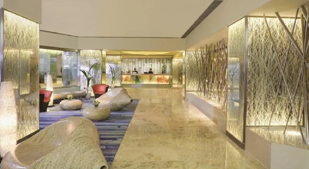 Regal Oriental Hotel - photo 12