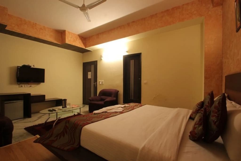 Hotel Mandakini Palace - photo 5