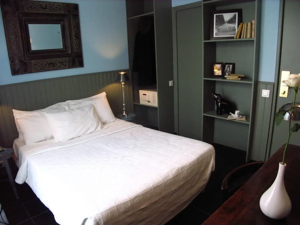 The Walled off Hotel Paris - photo 29