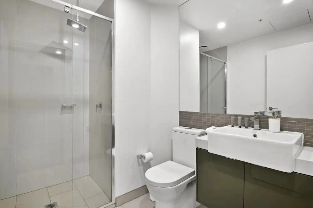 Elevated 1-bed Retreat Near Crown - photo 6