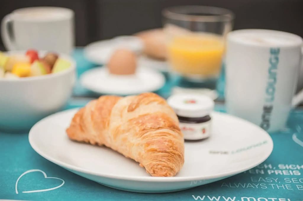 Motel One Prague-Florentinum - photo 10