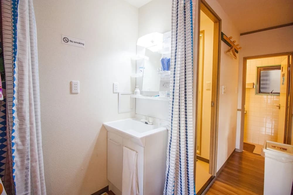 Honeycomb Hostel - photo 8