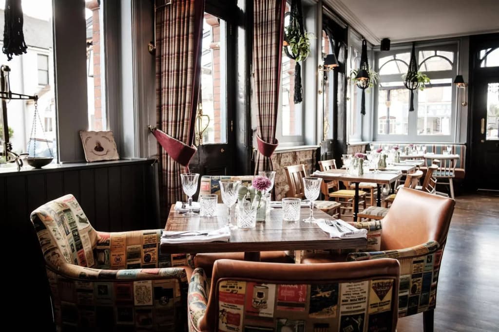 The Queen's Head - photo 20