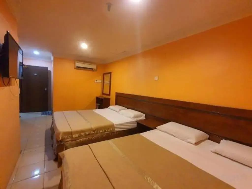 Highway Times Inn - photo 15