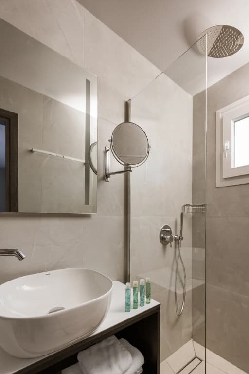 The Alassia Hotel - photo 26