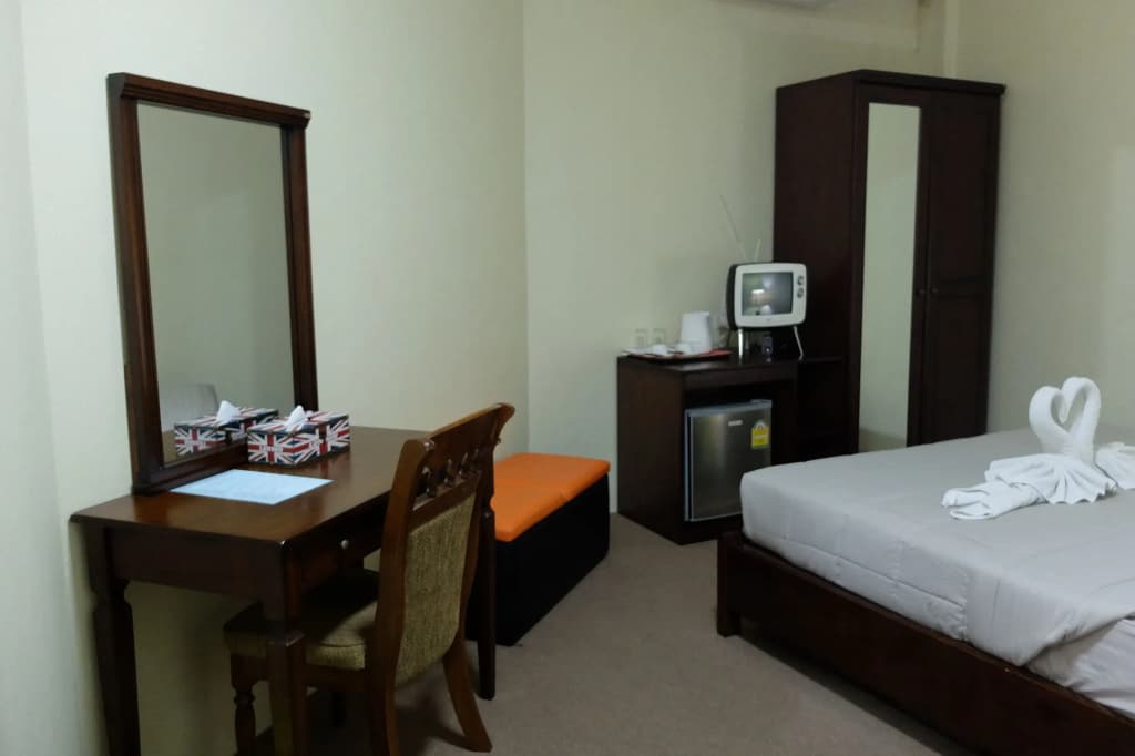Tawan Warn Hotel - photo 8