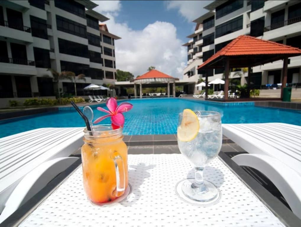 Samsuria Beach Resort & Residence - photo 11