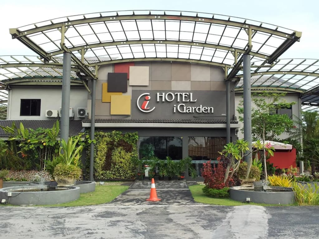 i Garden Hotel - main photo